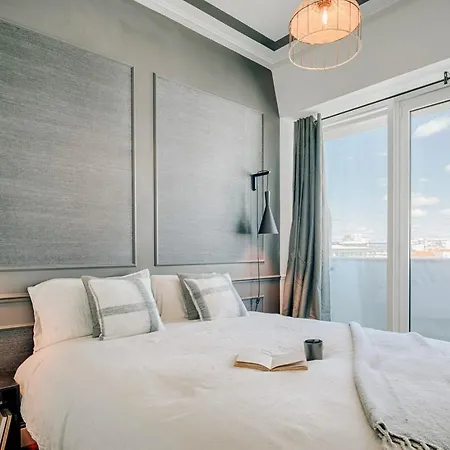 Appartement Brulle - 2 Bedrooms, Gym And Pool In Arroios