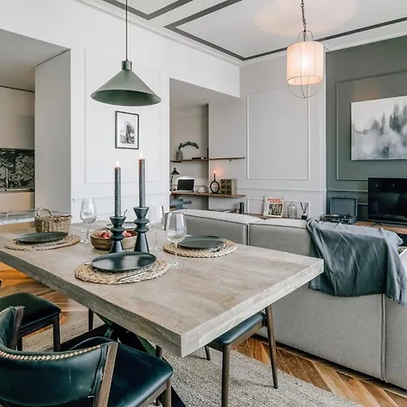 Apartment Brulle - 2 Bedrooms, Gym And Pool In Arroios Lisbon